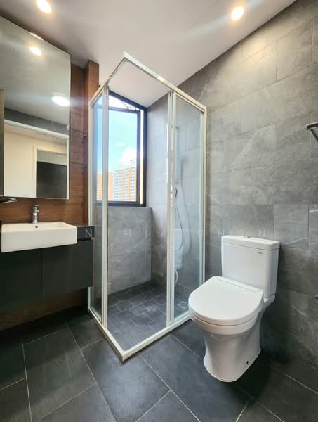 Rezi 24 Apartment For Sale at S$ 1,800,000 | PropertyGuru Singapore