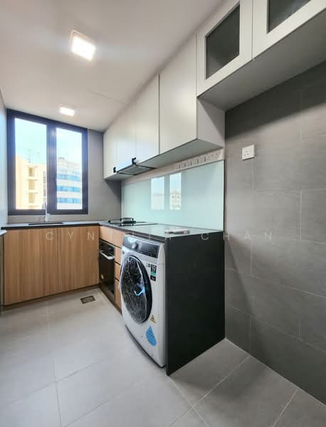 Rezi 24 Apartment For Sale at S$ 1,800,000 | PropertyGuru Singapore