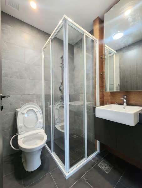 Rezi 24 Apartment For Sale at S$ 1,800,000 | PropertyGuru Singapore