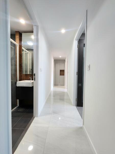 Rezi 24 Apartment For Sale at S$ 1,800,000 | PropertyGuru Singapore