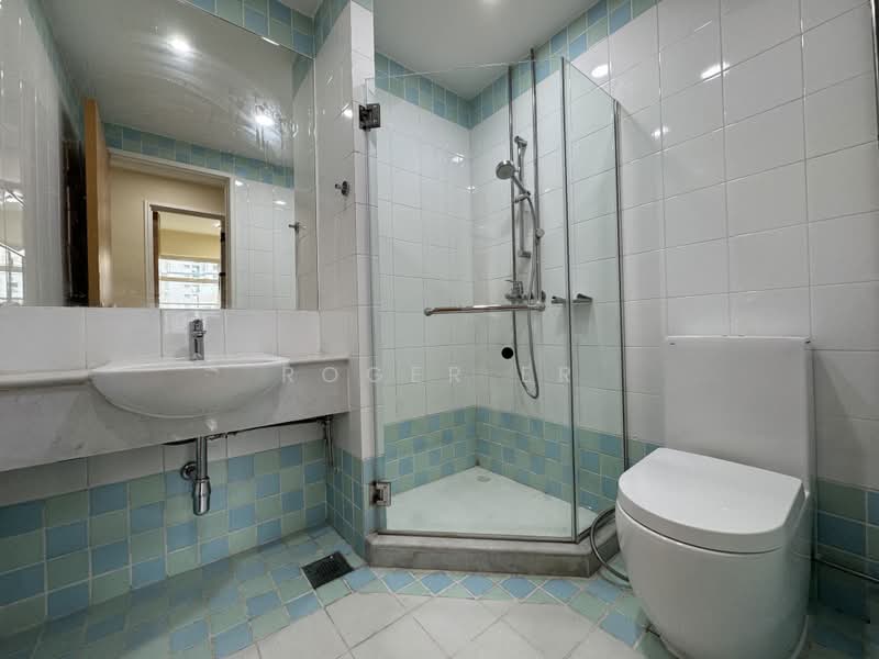The Bayron, 49 Saint Thomas Walk, 2 Bedrooms, 904 sqft, Condominium For Rent, by Roger Er, 25091763 - PropertyGuru.com.sg