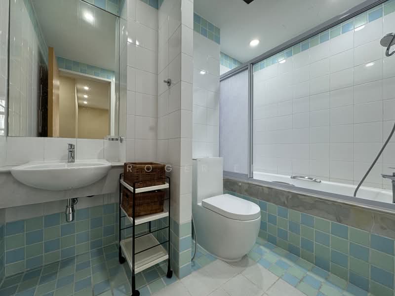 The Bayron, 49 Saint Thomas Walk, 2 Bedrooms, 904 sqft, Condominium For Rent, by Roger Er, 25091763 - PropertyGuru.com.sg