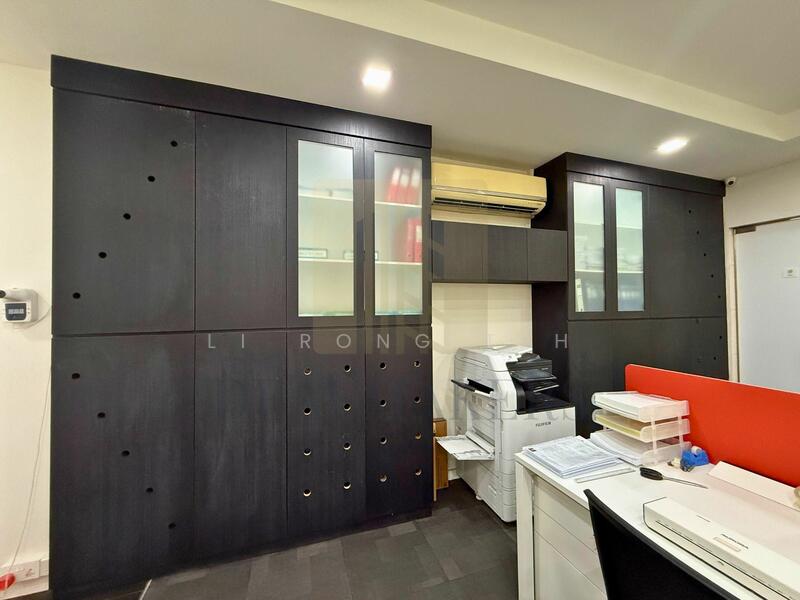Wcega Tower, 21 Bukit Batok Crescent, 1,173 sqft, Light Industrial (B1) For Sale, by Li Rong Teh, 25092140 - CommercialGuru.com.sg