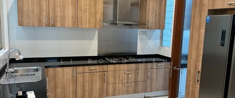 ❤️LOVELY NAMLY SEMI DETACHED W SWIMMING POOL FOR LEASE, Namly / Bukit Timah / Sixth Avenue, 5 Bedrooms, 4,400 sqft, Semi-Detached House For Rent, by Li Rong Teh, 25092312 - PropertyGuru.com.sg