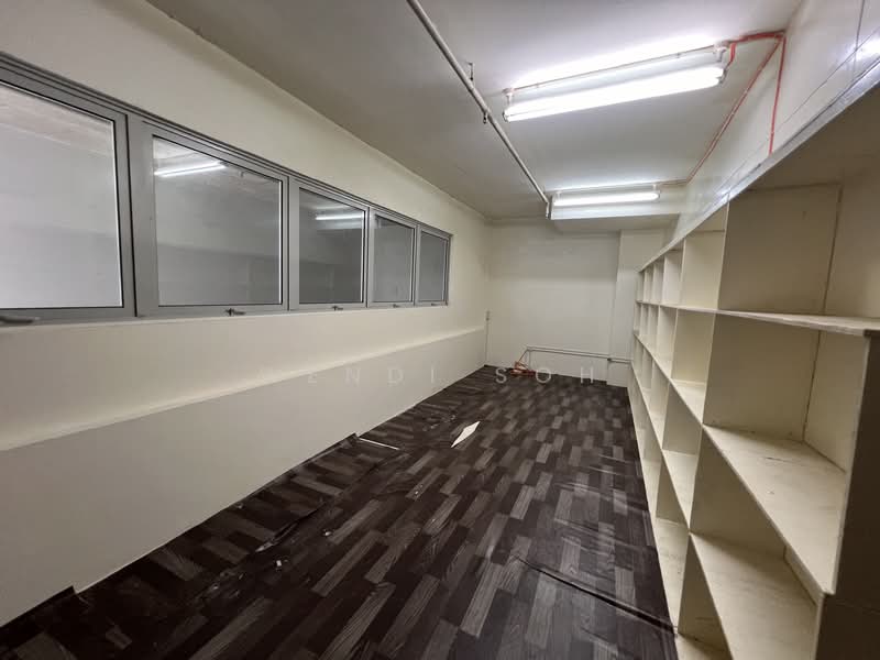 Pioneer Point, 5 Soon Lee Street, 969 sqft, Factory / Workshop (B2) For Rent, by Wendi Soh, 25092448 - CommercialGuru.com.sg