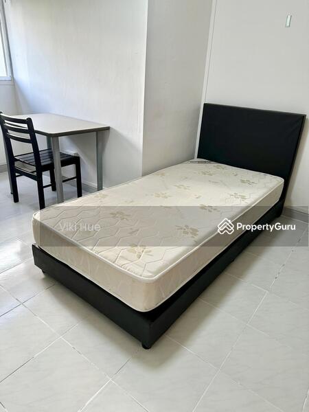 Room 2 with Single size Bed (for 1 pax)