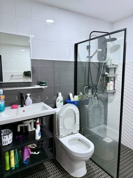 River Valley Road Common Rooms, River Valley Road, Room Rental, 200 sqft, Walk-up Apartment For Rent, by Elizabeth Mok, 25093254 - 470B - PropertyGuru.com.sg