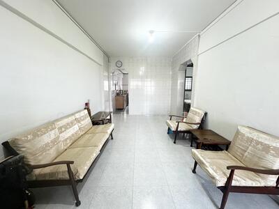 For Rent - 235 Ang Mo Kio Avenue 3