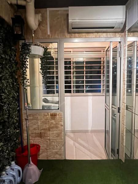 215B Compassvale Drive, 215B Compassvale Drive, Hougang / Punggol / Sengkang, Room Rental, 250 sqft, HDB Flat For Rent, by Josephine Sim, 25094118 - PropertyGuru.com.sg