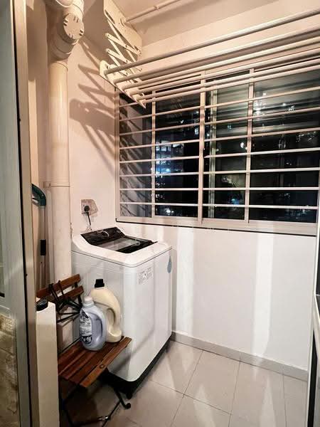 215B Compassvale Drive, 215B Compassvale Drive, Hougang / Punggol / Sengkang, Room Rental, 250 sqft, HDB Flat For Rent, by Josephine Sim, 25094118 - PropertyGuru.com.sg