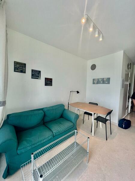 Cradels, 10 Lorong Limau, 1 Bedroom, 441 sqft, Condominium For Rent, by Jenny Tran, 25095188 - PropertyGuru.com.sg