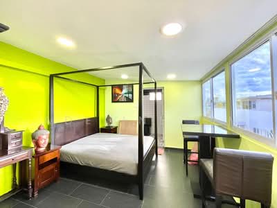 For Rent - Pavilion Park