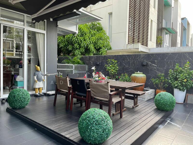 For Rent - Pavilion Park