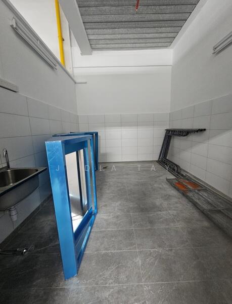 CT Foodchain, 200 Pandan Loop, Buona Vista / West Coast / Clementi New Town, 500 sqft, Factory / Workshop (B2) For Rent, by Jodia Tay, 25096071 - CommercialGuru.com.sg
