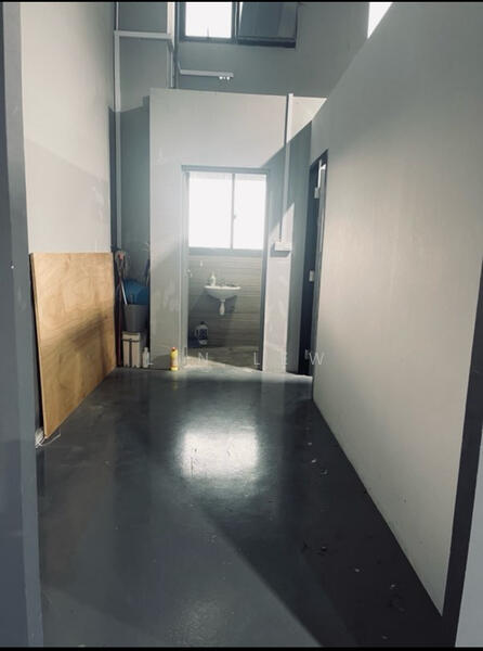 Carros Centre, 60 JALAN LAM HUAT, 1,500 sqft, Factory / Workshop (B2) For Sale, by Lin Lew, 25096378 - CommercialGuru.com.sg
