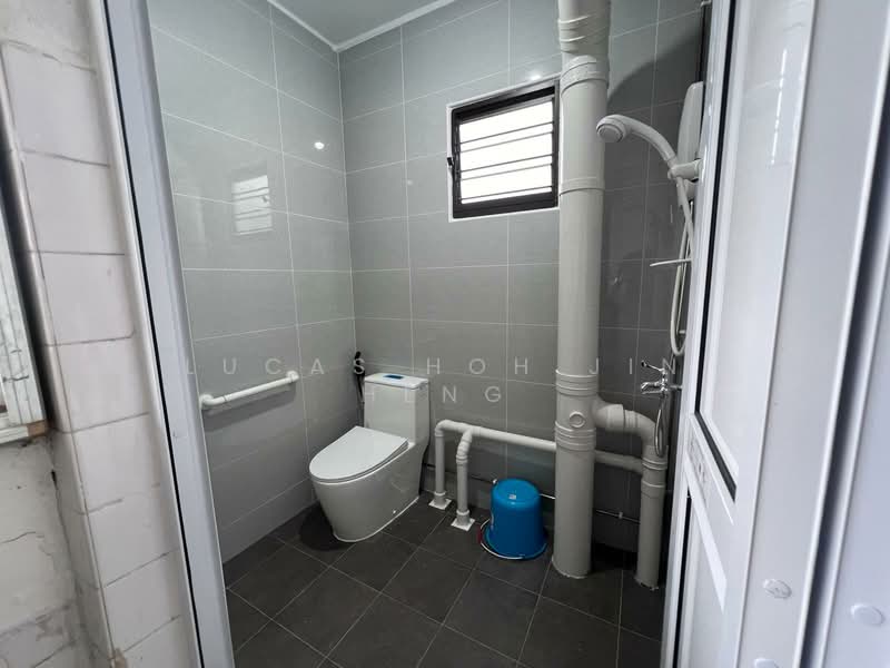 885 Tampines Street 83, 885 Tampines Street 83, 2 Bedrooms, 796 sqft, HDB Flat For Rent, by Lucas Hoh Jin Heng, 25097615 - PropertyGuru.com.sg