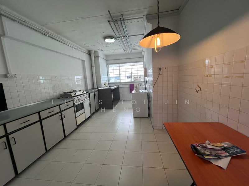 885 Tampines Street 83, 885 Tampines Street 83, 2 Bedrooms, 796 sqft, HDB Flat For Rent, by Lucas Hoh Jin Heng, 25097615 - PropertyGuru.com.sg