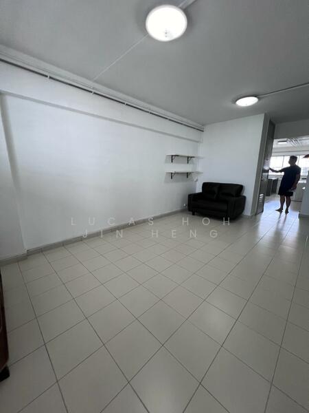 885 Tampines Street 83, 885 Tampines Street 83, 2 Bedrooms, 796 sqft, HDB Flat For Rent, by Lucas Hoh Jin Heng, 25097615 - PropertyGuru.com.sg