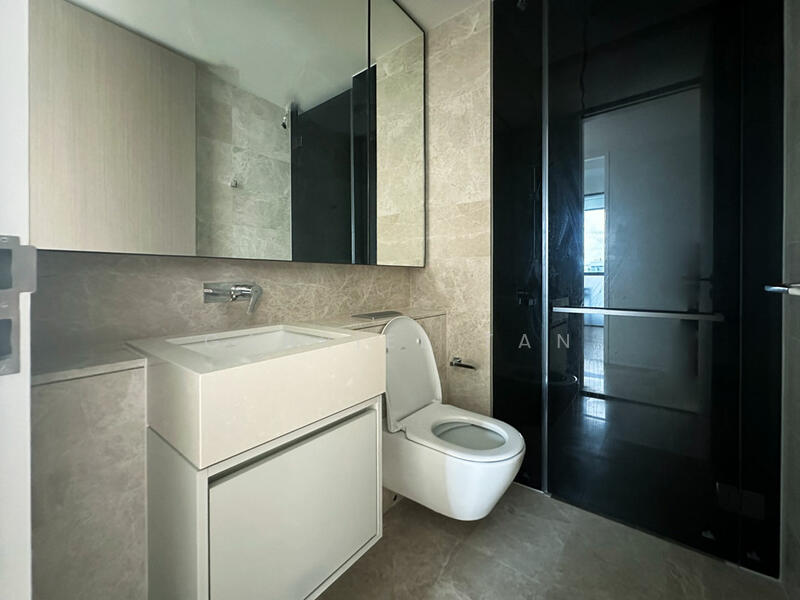 Amber Park, 18A Amber Gardens, 2 Bedrooms, 700 sqft, Condominium For Rent, by Gabriel Tan, 25097864 - Common Bath - PropertyGuru.com.sg