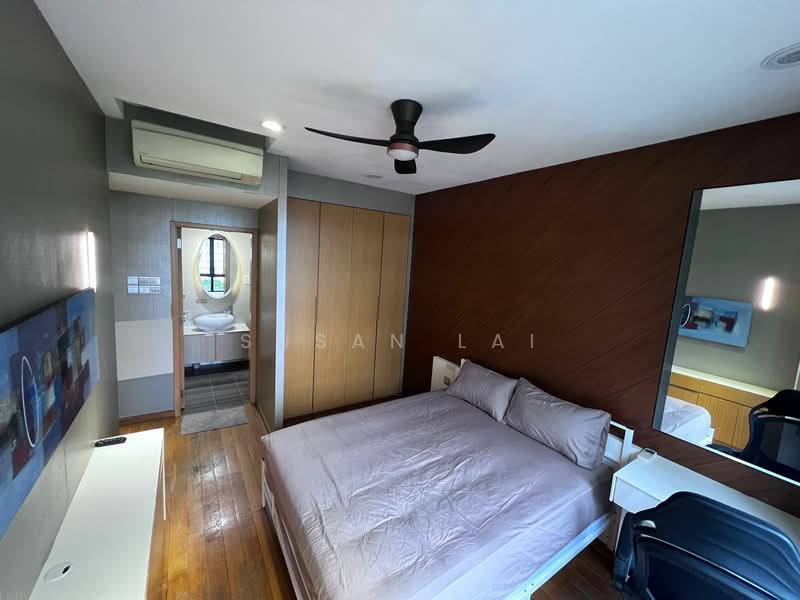 Mmaster own bath $1800