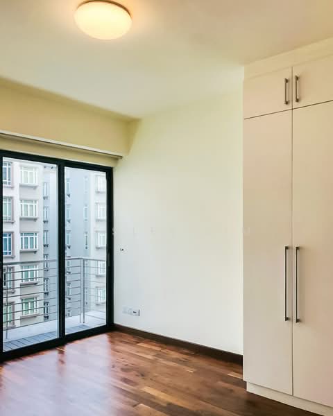 Watermark Robertson Quay Apartment For Sale at S$ 2,280,000 | PropertyGuru Singapore