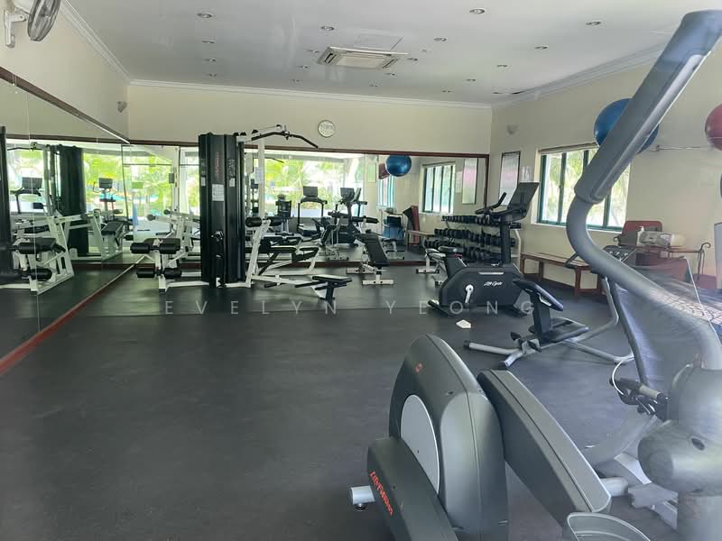 Lakepoint Condo, 10 Lakepoint Drive, Room Rental, 125 sqft, Condominium For Rent, by Evelyn Yeong, 25099194 - PropertyGuru.com.sg