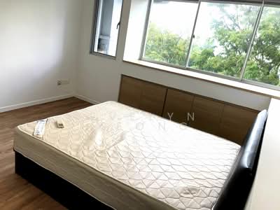 For Rent - Lakepoint Condo