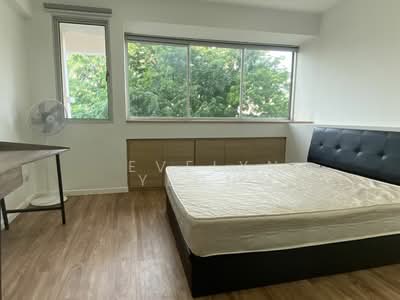 For Rent - Lakepoint Condo