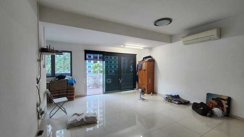186 Choa Chu Kang Ave 1, Choa Chu Kang Ave 1, Dairy Farm / Bukit Panjang / Choa Chu Kang, 2 Bedrooms, 1,300 sqft, Walk-up Apartment For Rent, by Peggy Lim, 25099454 - PropertyGuru.com.sg