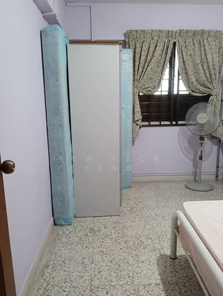 435 Clementi Avenue 3, 435 Clementi Avenue 3, Room Rental, 110 sqft, HDB Flat For Rent, by Yew Peck Leng, 25099603 - PropertyGuru.com.sg