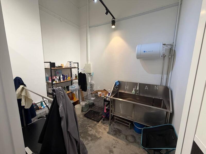 East Village, 430 Upper Changi Road, 226 sqft, Mall Shop For Rent, by Ng Teck Chuan, 25100137 - CommercialGuru.com.sg