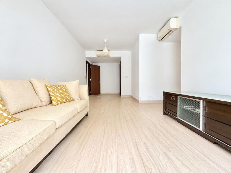 Watercolours, 35 Pasir Ris Link, Pasir Ris / Tampines, 3 Bedrooms, 1,000 sqft, Executive Condominium For Rent, by Shirley Chong, 25100605 - Living Room - PropertyGuru.com.sg
