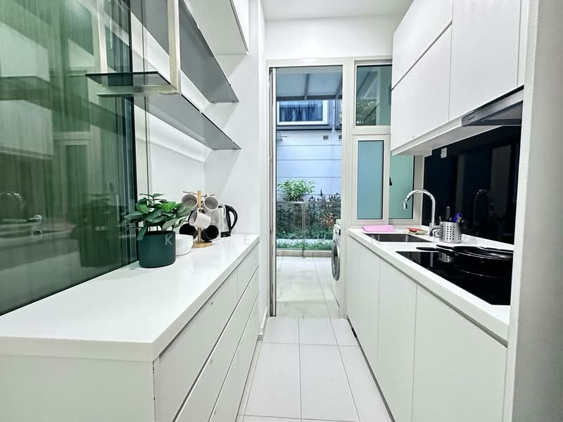 NEWest, 3 West Coast Drive, Room Rental, 180 sqft, Apartment For Rent, by Kyne Chan, 25100742 - PropertyGuru.com.sg