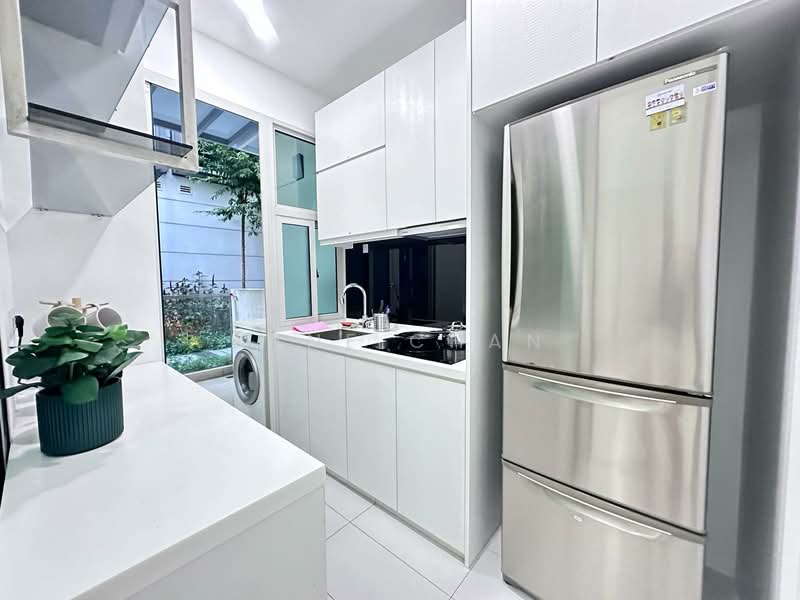 NEWest, 3 West Coast Drive, Room Rental, 180 sqft, Apartment For Rent, by Kyne Chan, 25100742 - PropertyGuru.com.sg