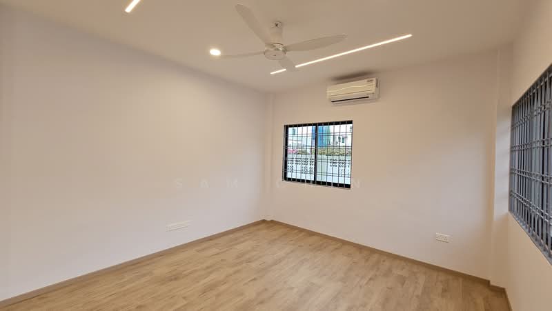 Sea Avenue Corner Ground Floor Apartment near East Coast Road, Sea Avenue, 3 Bedrooms, 1,163 sqft, Corner Terrace For Rent, by Sam Chin, 25100823 - PropertyGuru.com.sg