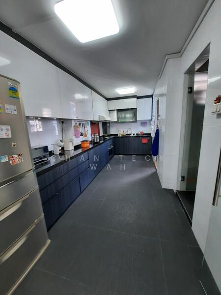 For Sale - 924 Hougang Avenue 9