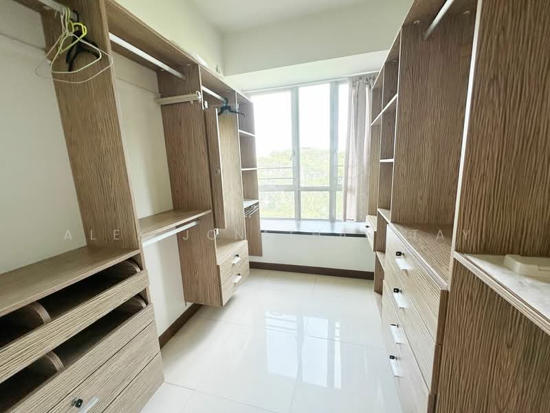 For Rent - The Raintree