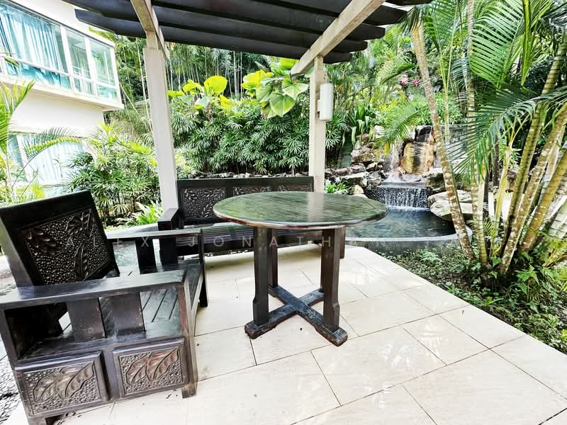 For Rent - The Raintree