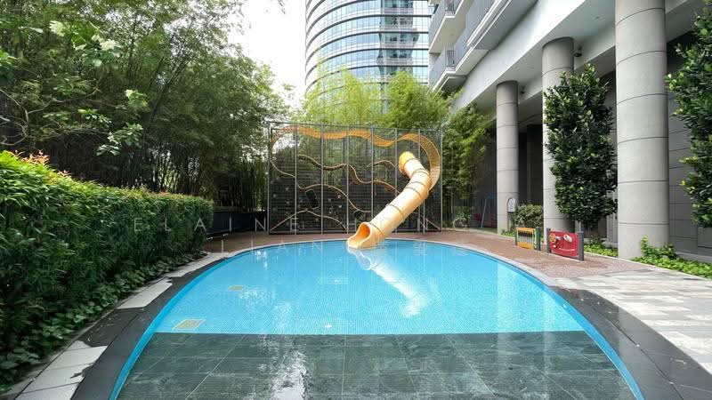 J Gateway, 2 Gateway Drive, Boon Lay / Jurong / Tuas, 1 Bedroom, 474 sqft, Condominium For Rent, by Elaine Hong Ai Lian, 25103088 - PropertyGuru.com.sg