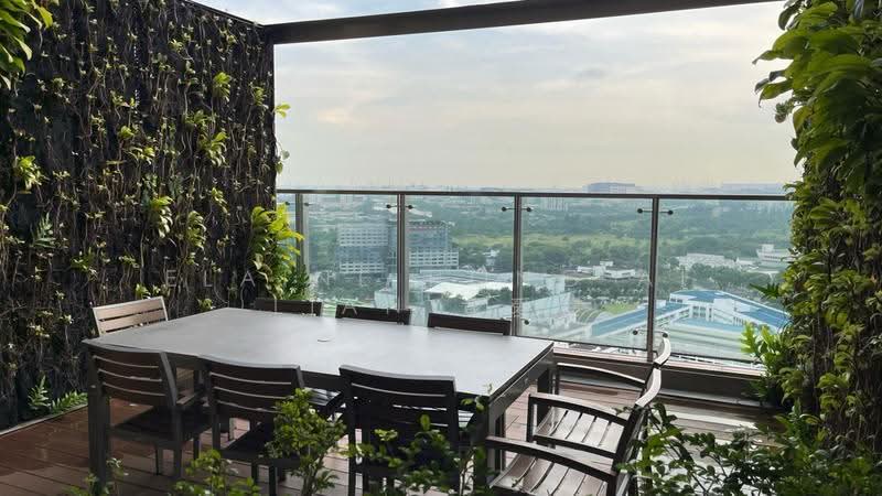 J Gateway, 2 Gateway Drive, Boon Lay / Jurong / Tuas, 1 Bedroom, 474 sqft, Condominium For Rent, by Elaine Hong Ai Lian, 25103088 - PropertyGuru.com.sg