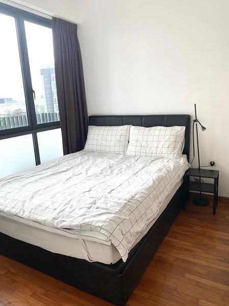 J Gateway, 2 Gateway Drive, Boon Lay / Jurong / Tuas, 1 Bedroom, 474 sqft, Condominium For Rent, by Elaine Hong Ai Lian, 25103088 - PropertyGuru.com.sg