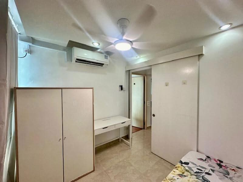 1 Queen's Road, 1 Queen's Road, Tanglin / Holland / Bukit Timah, 4 Bedrooms, 1,324 sqft, HDB Flat For Rent, by Ricky Teo, 25103319 - Bedroom - PropertyGuru.com.sg
