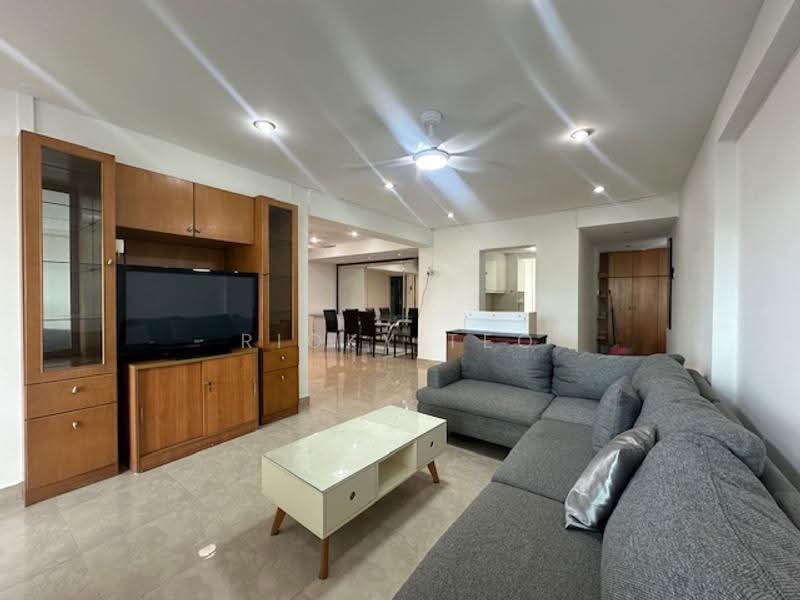 1 Queen's Road, 1 Queen's Road, Tanglin / Holland / Bukit Timah, 4 Bedrooms, 1,324 sqft, HDB Flat For Rent, by Ricky Teo, 25103319 - Living Room - PropertyGuru.com.sg