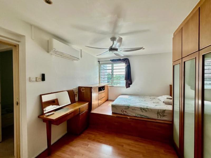 1 Queen's Road, 1 Queen's Road, Tanglin / Holland / Bukit Timah, 4 Bedrooms, 1,324 sqft, HDB Flat For Rent, by Ricky Teo, 25103319 - Bedroom - PropertyGuru.com.sg