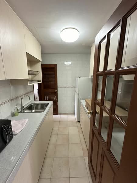 Bayville Condo, 42 South Buona Vista Road, 3 Bedrooms, 1,270 sqft, Condominium For Rent, by Chan Wei Xiang, 25103735 - PropertyGuru.com.sg