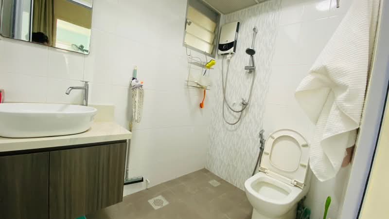 For Rent - 693A Woodlands Avenue 6