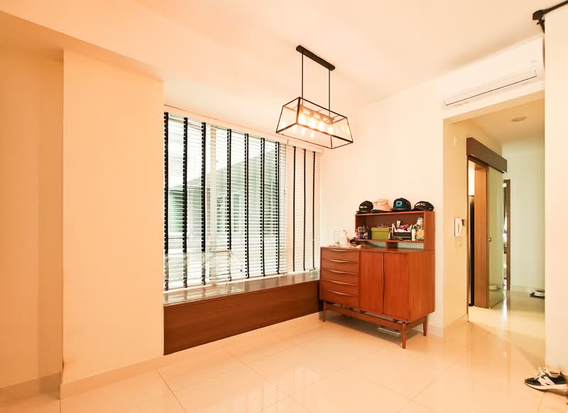Coastal Breeze Residences Condominium For Sale at S$ 1,450,000 | PropertyGuru Singapore
