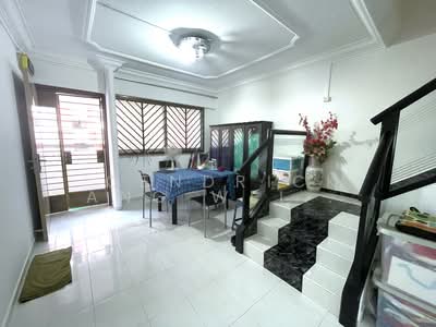 For Sale - 455 Hougang Avenue 10