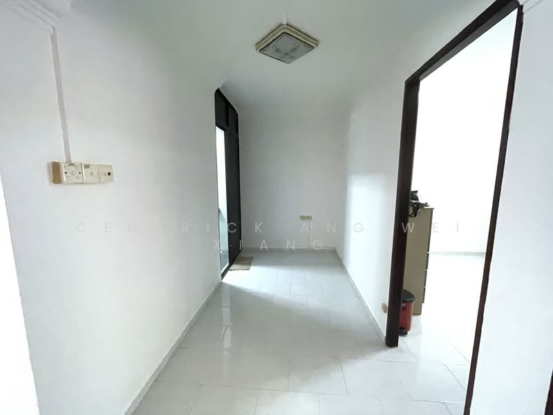 For Sale - 455 Hougang Avenue 10