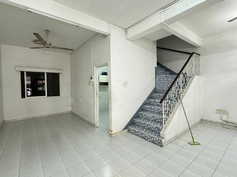 Thomson Garden Estate Terraced House For Sale at S$ 5,500,000 | PropertyGuru Singapore
